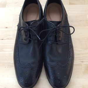 Men’s Clark’s dress shoe